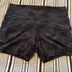 Lululemon align shorts with pockets